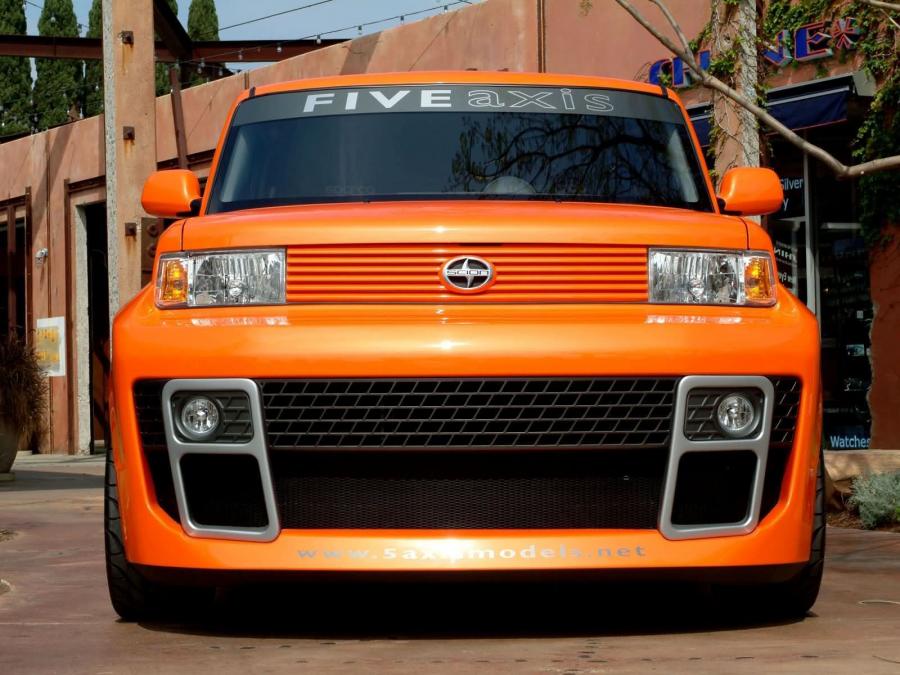  Scion xB DJ Widebody Concept by Five Axis 2005 года  (фото 10 из 12)